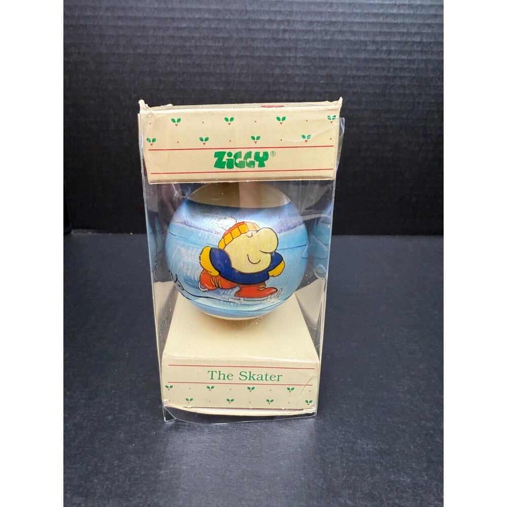 Vtg ZIGGY The Skater Satin wBox Merry Christmas 1984 American Greetings Ornament - Picture 1 of 9